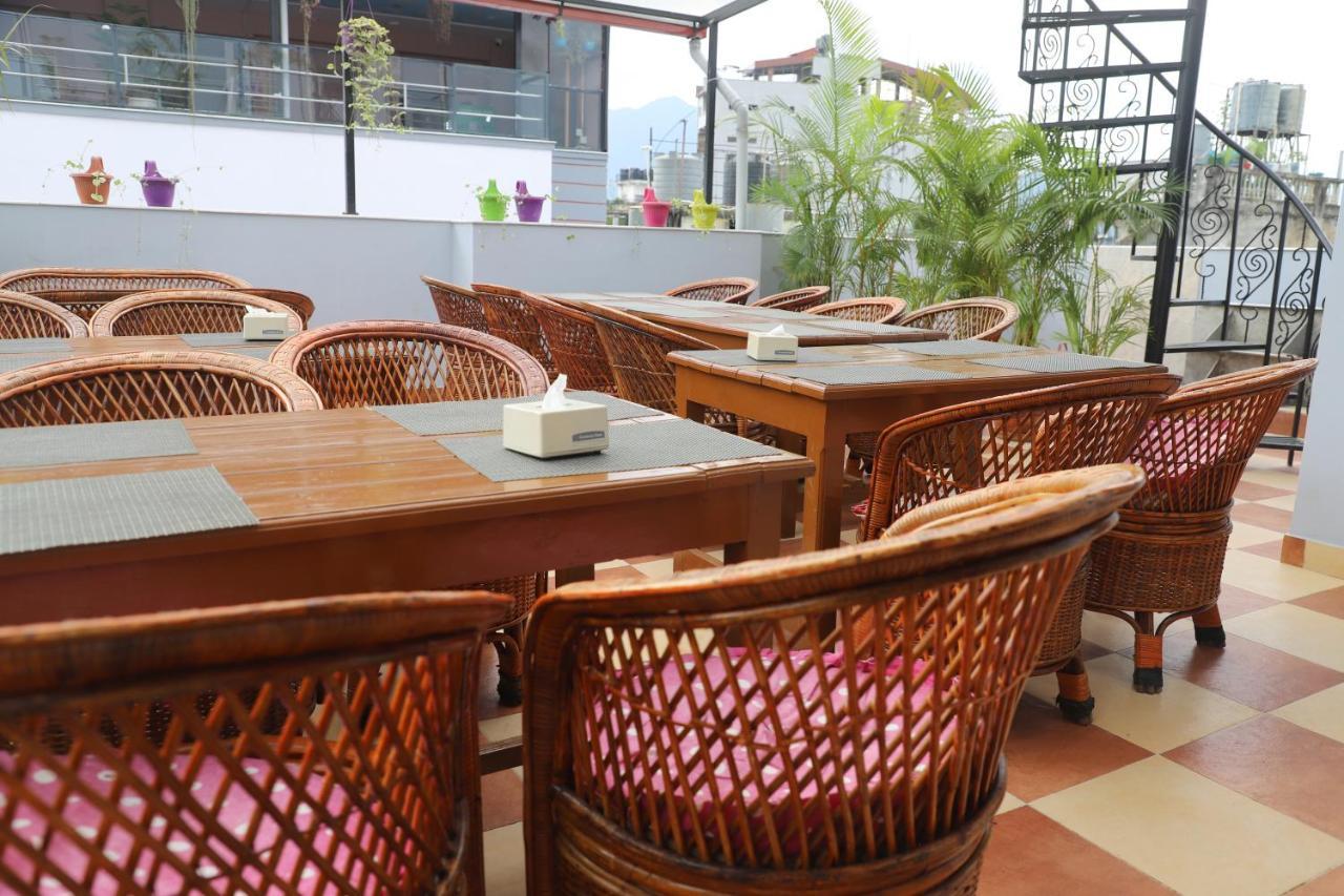 Hotel Pipal Tree Kathmandu Bagian luar foto
