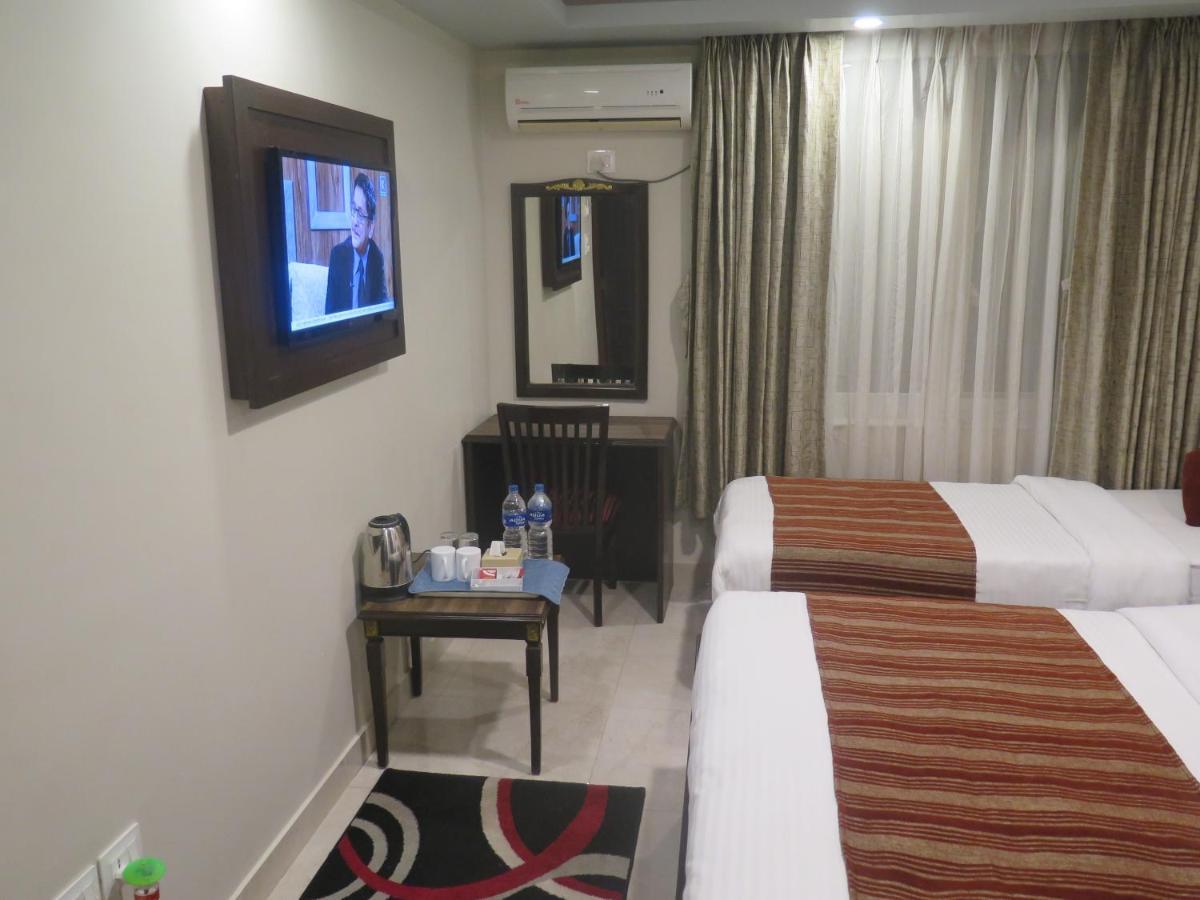 Hotel Pipal Tree Kathmandu Bagian luar foto